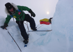 Icetrek Kelvin Mittens North Pole Pressure Ridge