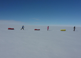 Icetrek Polynya Sled Greenland trek