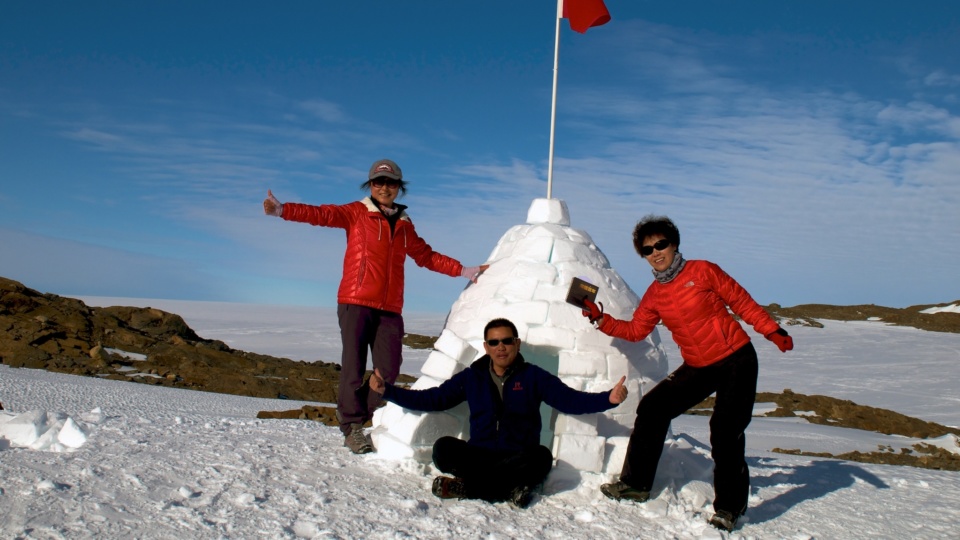 Icetrek Oasis Guesthouse Igloo