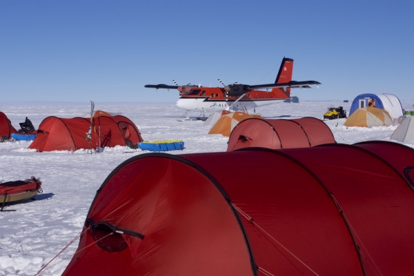 Icetrek South Pole Camp And Plane