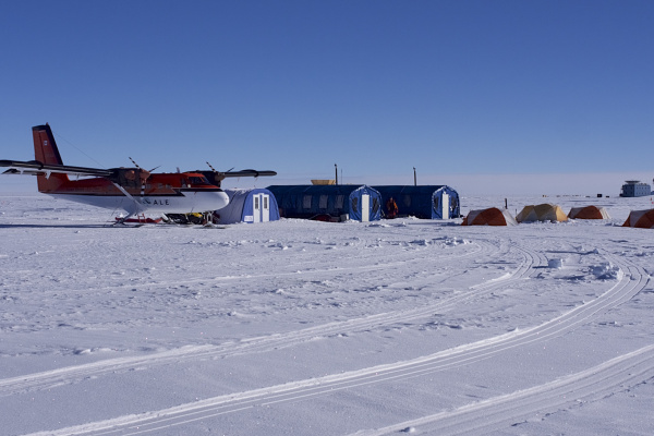Icetrek South Pole Camp And Twin Otter