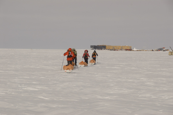 Icetrek Messner Start South Pole approach